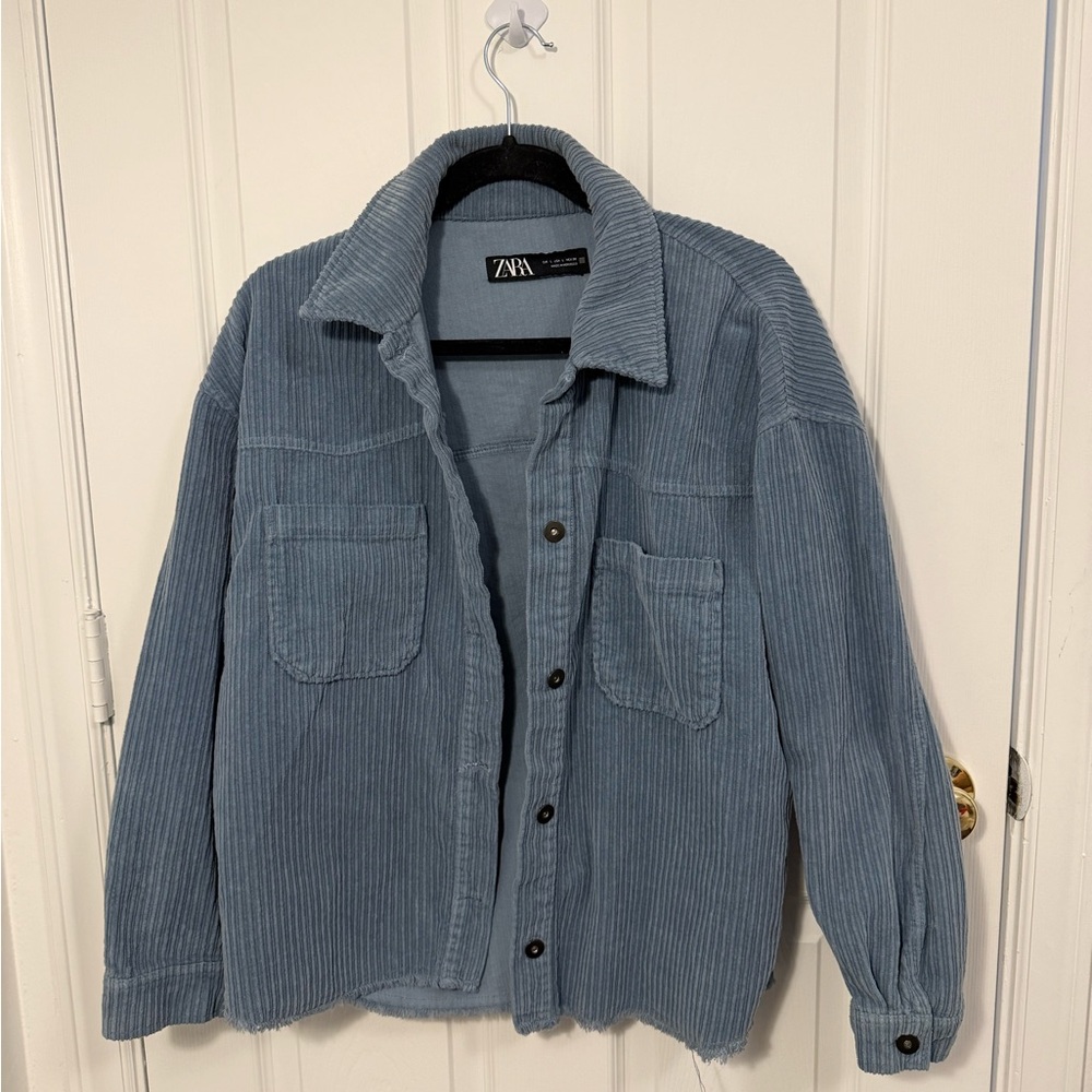 Zara women’s Light Blue Corduroy Shirt Jacket